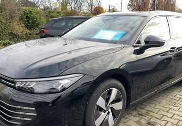 VW Passat Variant 16.390 km 32.990 &euro; Duisburg 47178