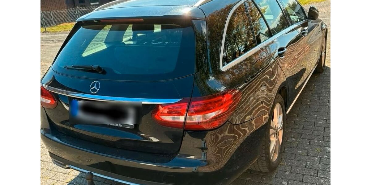 Mercedes-Benz C 200 184.600 km 9.998 &euro; Essen 45144