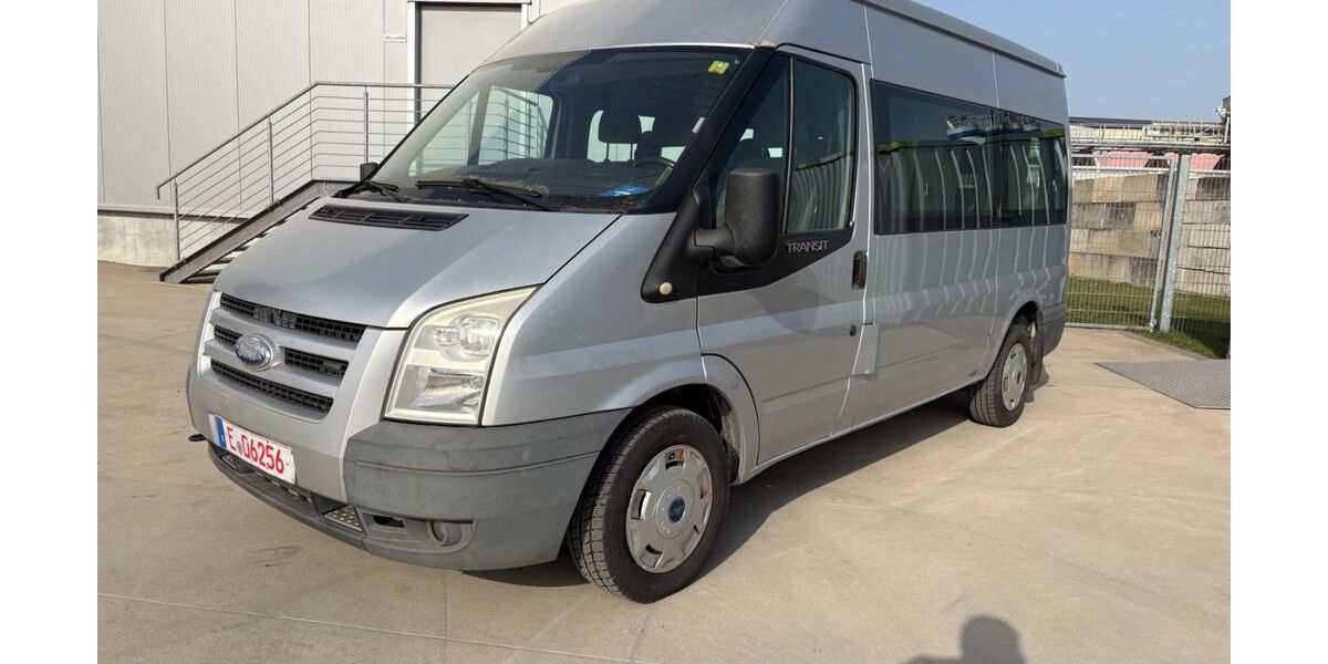 Ford Transit 151.876 km 5.900 &euro; Essen 45326