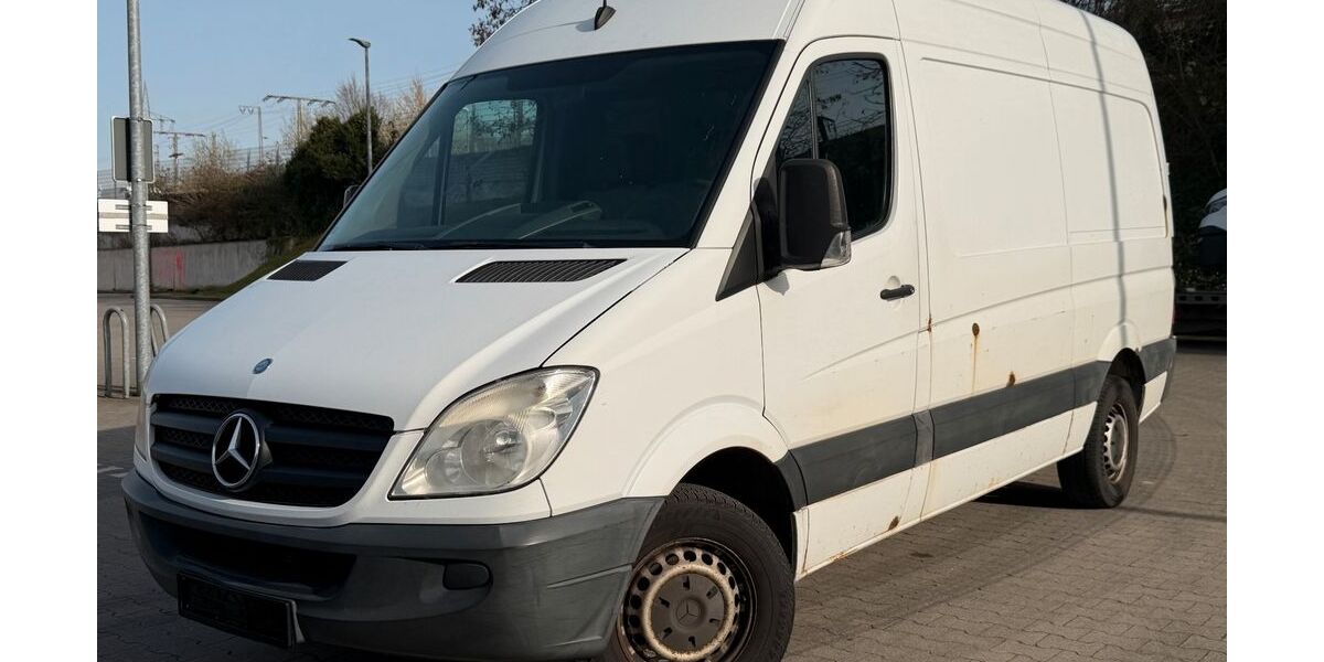 Mercedes-Benz Sprinter 330.041 km 2.490 &euro; Essen 45139