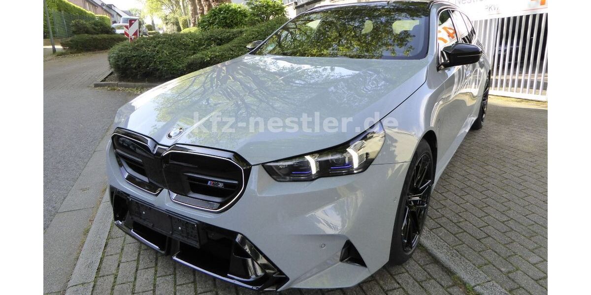 BMW M5 17.800 km 129.900 &euro; Essen 45134
