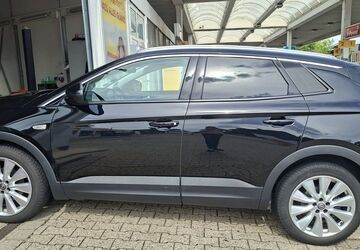 Opel Grandland (X) 114.500 km 17.500 &euro; Oberhausen 46045