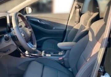 Hyundai i30 5.698 km 22.990 &euro; Essen 45139