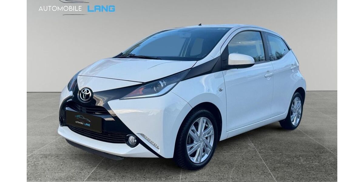 Toyota Aygo (X) 30.000 km 8.000 &euro; Herten 45699