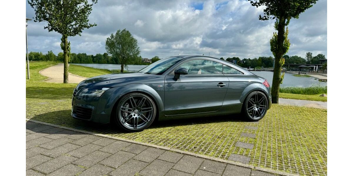 Audi TT 70.000 km 37.500 &euro; Xanten 46509