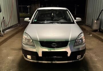 Kia Rio 94.500 km 3.300 &euro; Voerde 46562