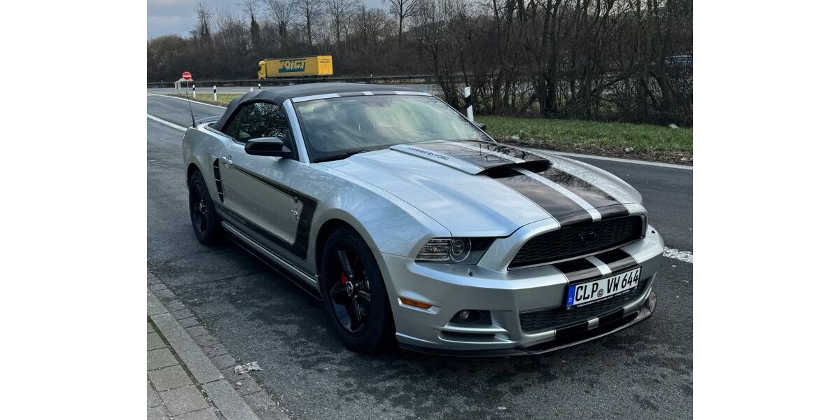 Ford Mustang 75.000 km 22.999 &euro; Dorsten 46284