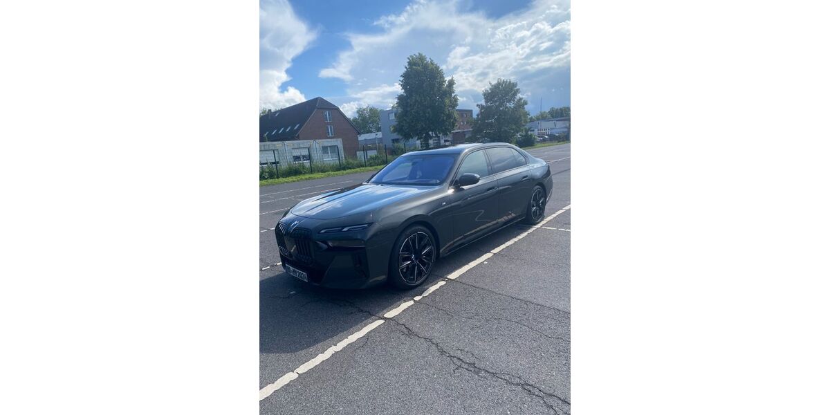 BMW 740 55.555 km 88.200 &euro; Moers 47443