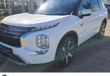 Mitsubishi Outlander 10.950 km 44.490 &euro; Wesel 46485