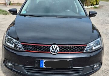 VW Jetta 158.000 km 6.900 &euro; Oberhausen 46049