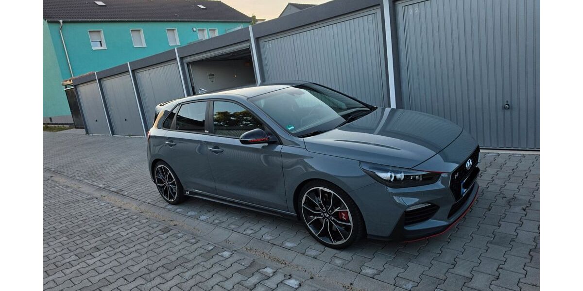 Hyundai i30 80.440 km 22.499 &euro; Dinslaken 46537