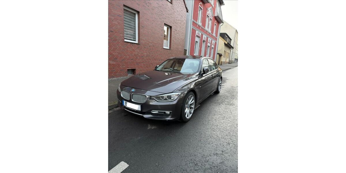 BMW 320 226.000 km 12.400 &euro; Essen 45139