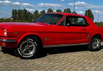Ford Mustang 89.208 km 39.800 &euro; Krefeld 47807
