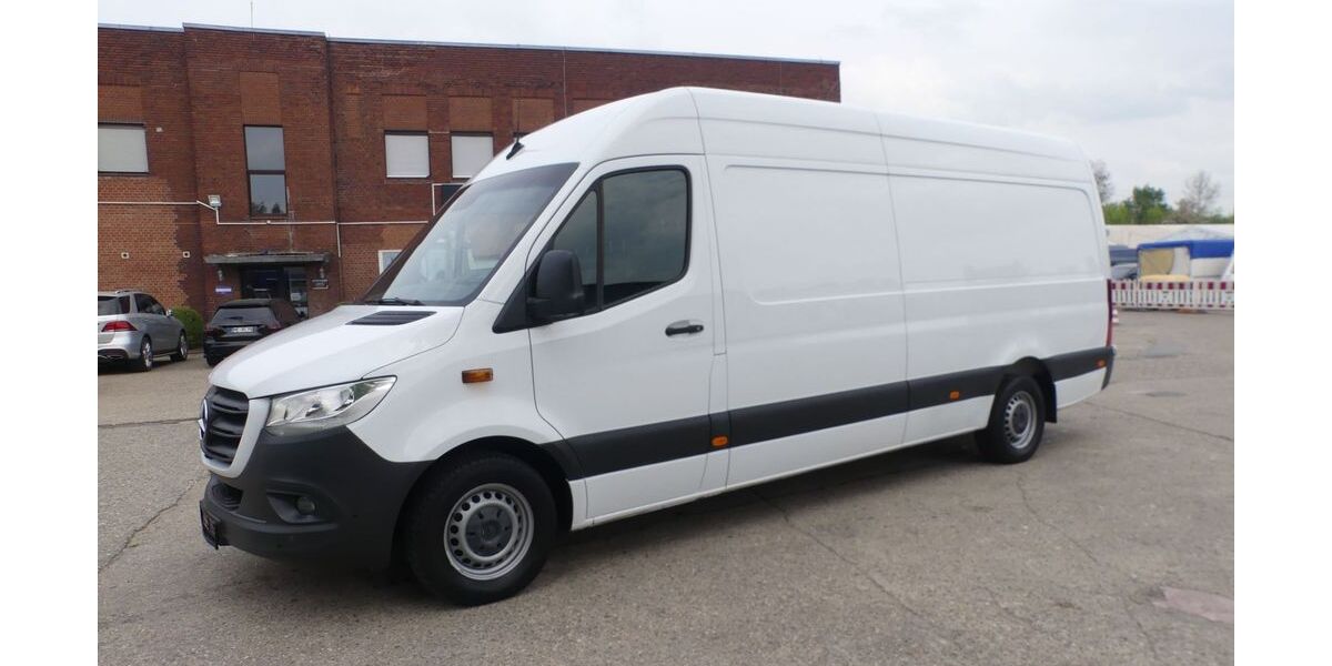 Mercedes-Benz Sprinter 130.520 km 25.950 &euro; Essen 45309