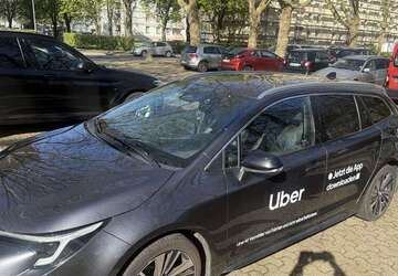 Toyota Corolla 122.000 km 21.900 &euro; moers 47441