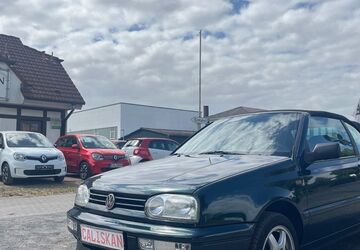 VW Golf 151.447 km 3.333 &euro; Dinslaken 46539