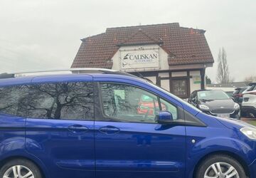 Ford Tourneo Courier 189.544 km 4.790 &euro; Dinslaken 46539