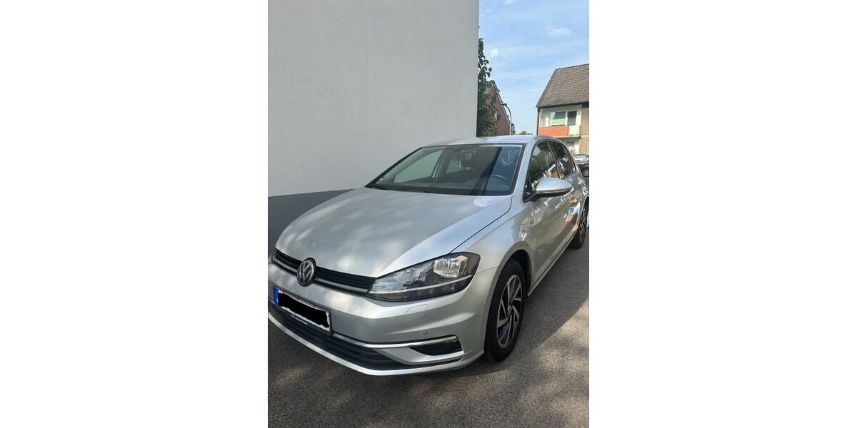 VW Golf 127.000 km 15.100 &euro; Bottrop 46236