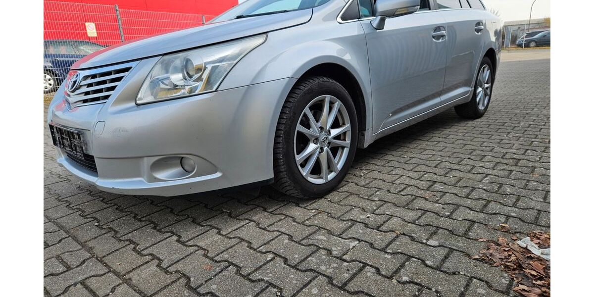 Toyota Avensis 330.000 km 3.980 &euro; Rheinberg 47495