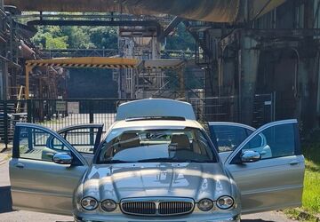 Jaguar X-Type 38.200 km 12.900 &euro; Essen 45149