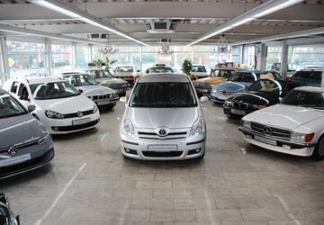 Toyota Corolla Verso 225.000 km 4.990 &euro; Essen 45356