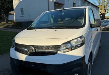 Opel Vivaro 59.000 km 13.200 &euro; Oberhausen 46147