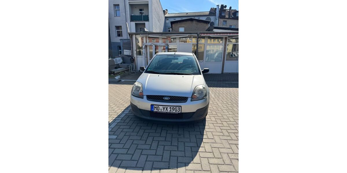 Ford Fiesta 176.000 km 1.350 &euro; Moers 47441