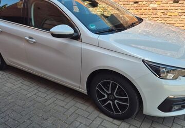 Peugeot 308 62.000 km 10.290 &euro; Kerken 47647