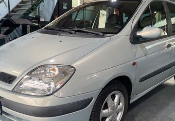 Renault Scenic 147.000 km 3.990 &euro; Rheinberg 47495