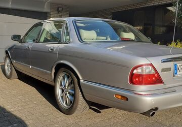 Jaguar XJ8 128.300 km 12.800 &euro; Krefeld 47799