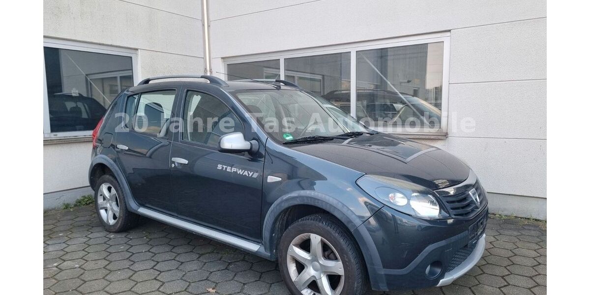 Dacia Sandero 102.000 km 3.999 &euro; Dinslaken 46539