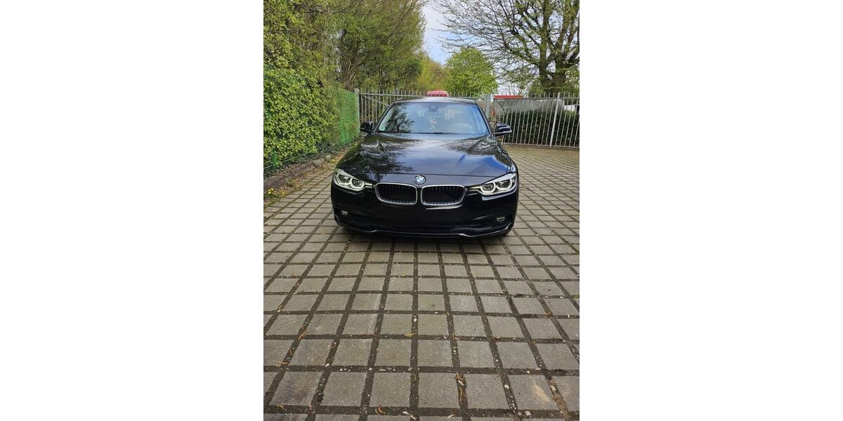 BMW 320 178.000 km 12.900 &euro; Duisburg 47059