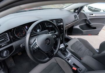 VW Golf 92.000 km 14.300 &euro; Krefeld 47804