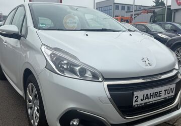 Peugeot 208 140.241 km 5.500 &euro; Geldern 47608