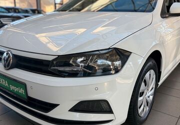 VW Polo 107.380 km 9.850 &euro; Bottrop 46236